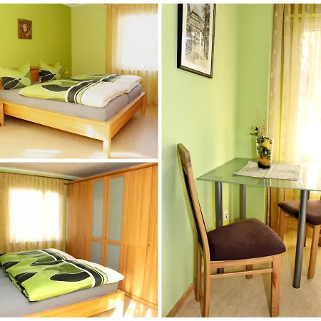 Ferienwohnung Im Rosengarten ביבראך