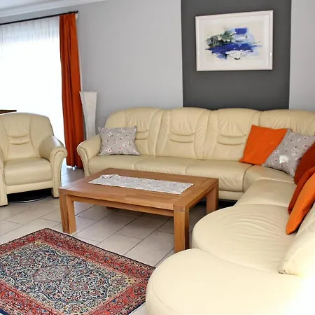Ferienwohnung Im Rosengarten